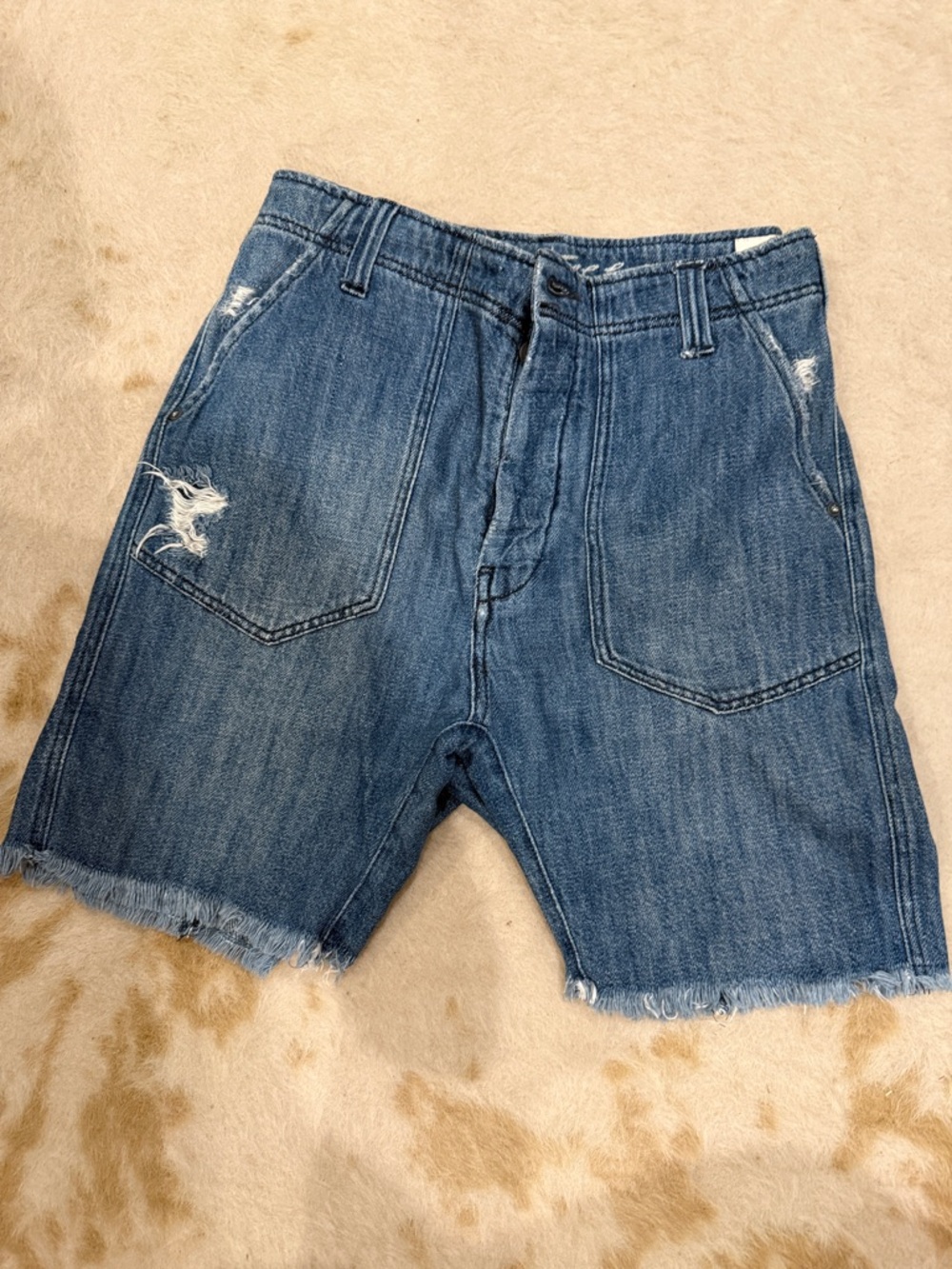 We The Free Women’s Blue Distressed High Waisted Denim Shorts with Frayed Hem